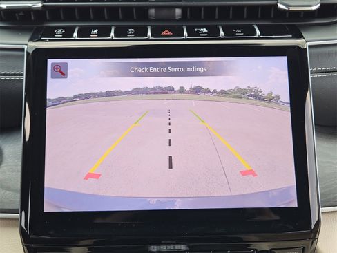 New 2025 Jeep Grand Cherokee L Limited image 18