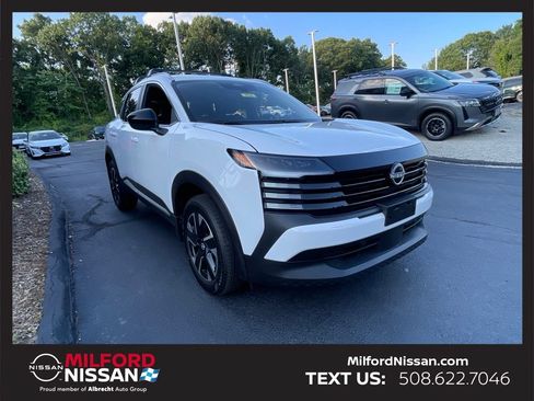 Used 2026 Nissan Kicks SV w/ Cold Weather Package AWD/4WD image 8