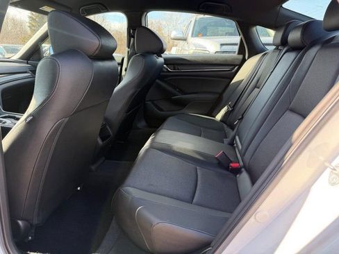 Used 2022 Honda Accord Sport image 11