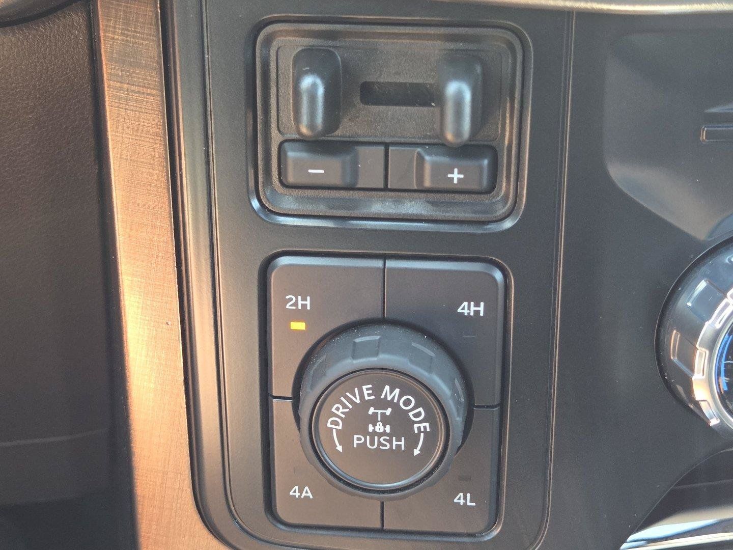 Used 2025 Ford F150 King Ranch w/ FX4 Off-Road Package AWD/4WD image 32