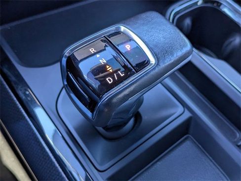 Used 2022 Chevrolet Silverado 1500 ZR2 image 21