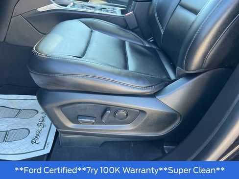 Used 2022 Ford Explorer XLT w/ Equipment Group 202A AWD/4WD image 9
