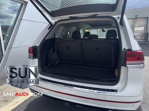 Used 2023 Volkswagen Atlas SEL Premium image 28