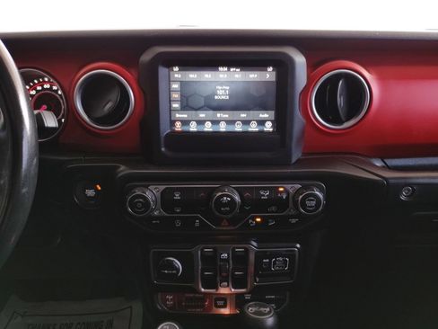 Used 2020 Jeep Wrangler Unlimited Rubicon w/ Safety Group AWD/4WD image 32