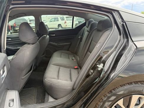 Used 2020 Nissan Altima 2.5 S FWD image 17