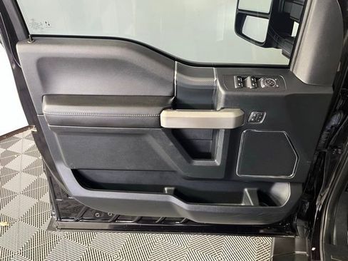 Used 2019 Ford F150 Lariat w/ Equipment Group 502A Luxury image 19