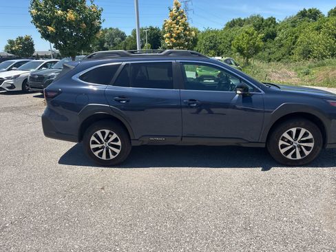 Used 2023 Subaru Outback Premium w/ Popular Package #1 AWD/4WD image 17