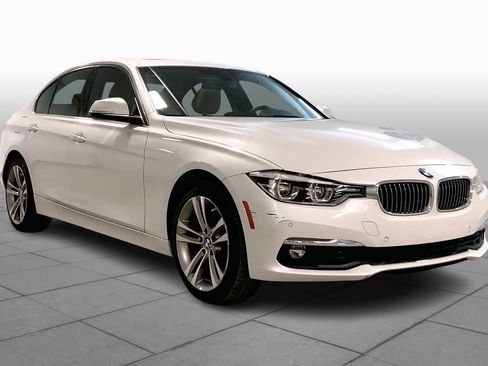 Used 2017 BMW 330i xDrive Sedan image 2