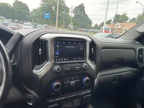 Used 2021 Chevrolet Silverado 1500 RST w/ Convenience Package II AWD/4WD image 11