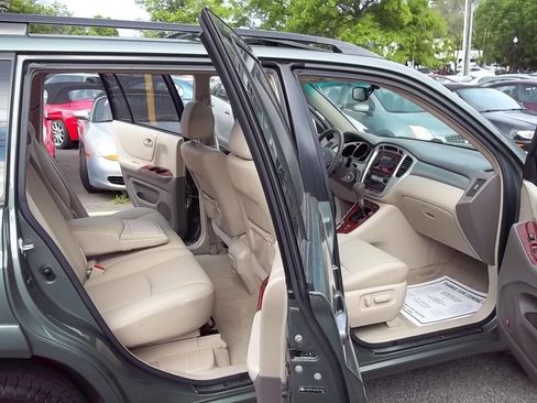 Used 2007 Toyota Highlander Limited AWD/4WD image 10