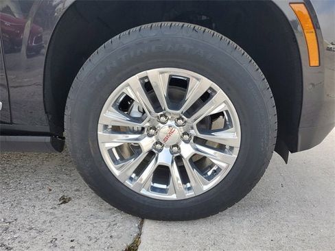 New 2026 GMC Yukon XL Denali w/ Sun & Power Step Package image 6