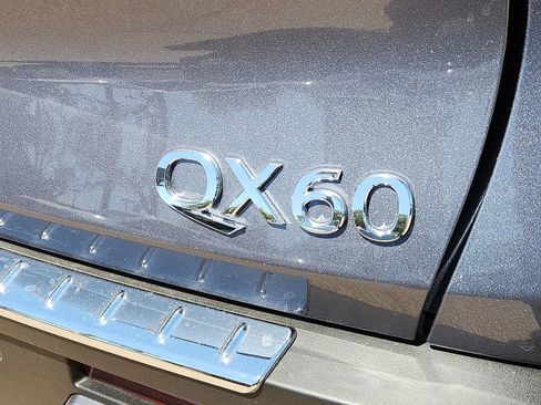 Used 2023 INFINITI QX60 Sensory w/ Vision Package AWD/4WD image 8