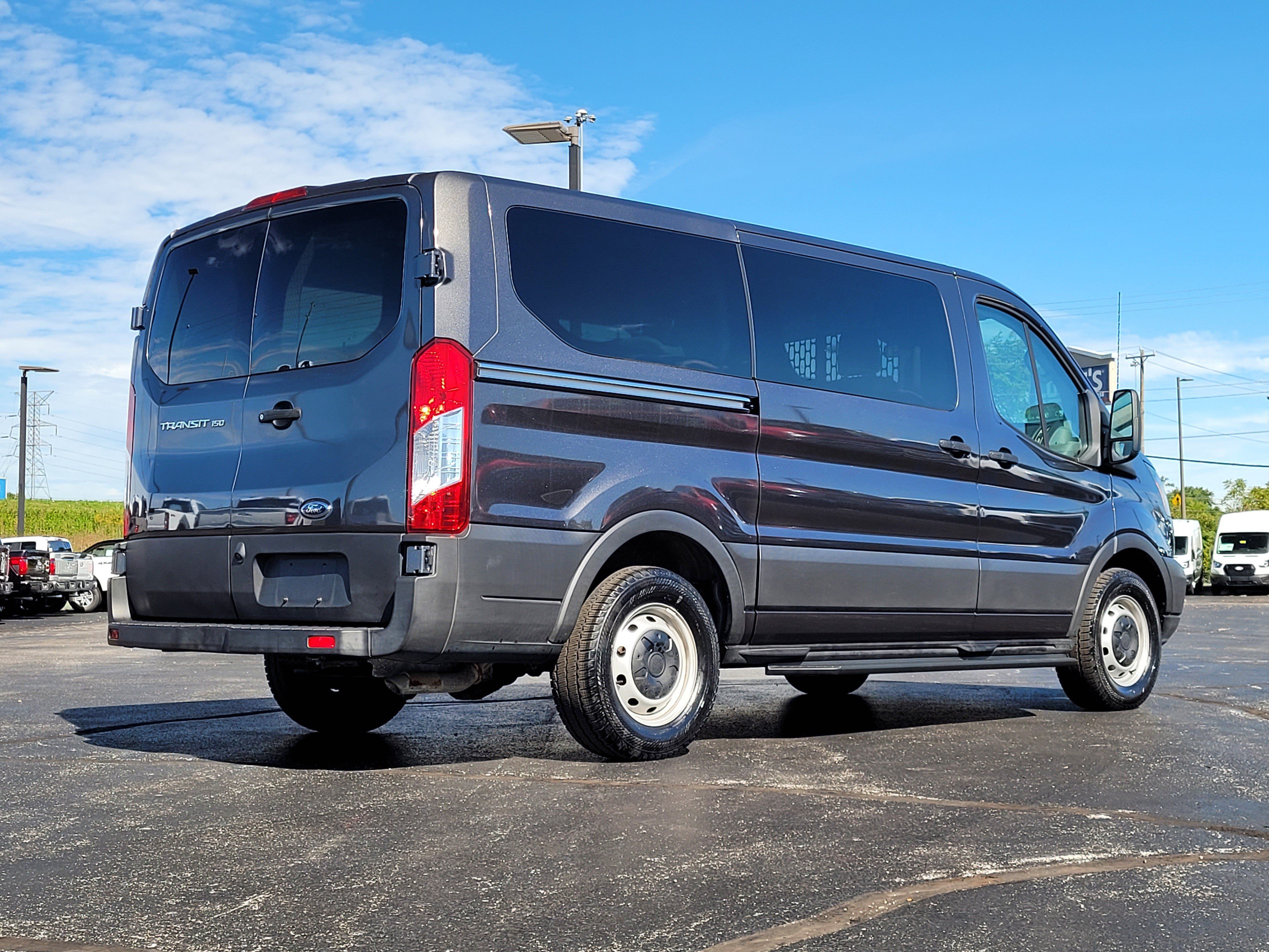 Used 2019 Ford Transit 150 XL RWD image 4