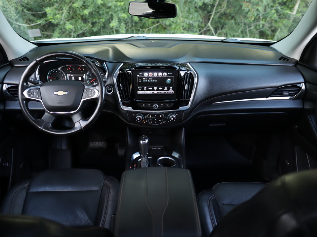 Used 2018 Chevrolet Traverse Premier w/ Redline Edition FWD image 22