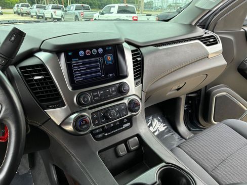 Used 2019 Chevrolet Tahoe LS AWD/4WD image 18
