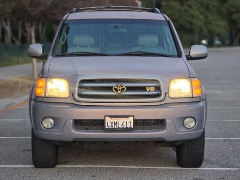 Used 2002 Toyota Sequoia Limited image 16