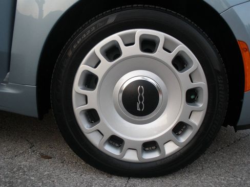 Used 2013 FIAT 500 Pop FWD image 40