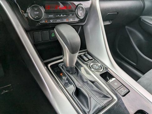 Used 2024 Mitsubishi Eclipse Cross SE AWD/4WD image 18