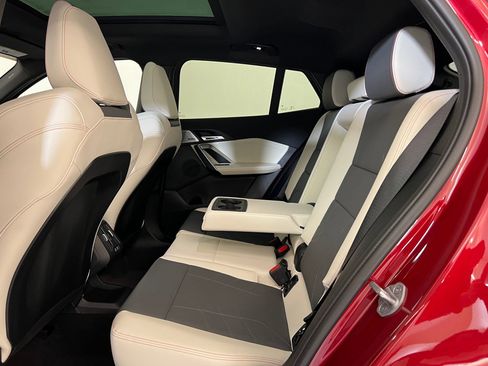 Used 2025 BMW X2 xDrive28i w/ Premium Package AWD/4WD image 13