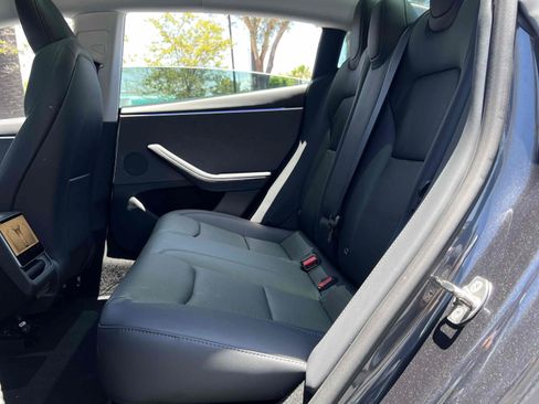Used 2024 Tesla Model 3 Long Range RWD image 29