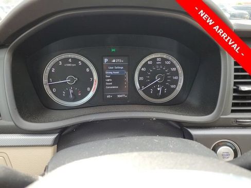 Used 2019 Hyundai Sonata SEL w/ Winter Weather Package FWD image 9