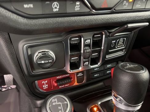 New 2025 Jeep Gladiator Mojave AWD/4WD image 23