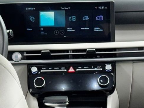 Used 2025 Hyundai Tucson SEL AWD/4WD image 17