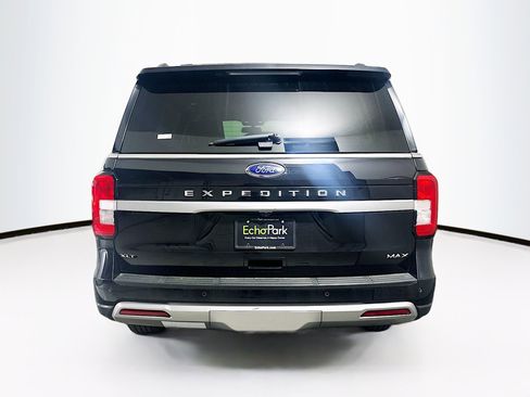 Used 2024 Ford Expedition Max XLT image 7