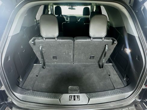 Used 2022 Ford Explorer XLT w/ Equipment Group 202A RWD image 29