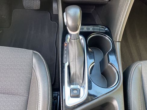 Used 2020 Buick Encore GX Preferred AWD/4WD image 26