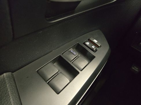 Used 2016 Toyota Tundra SR5 image 28