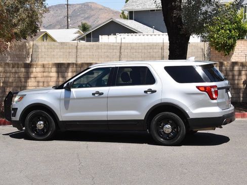 Used 2017 Ford Explorer 4WD Police Interceptor image 9