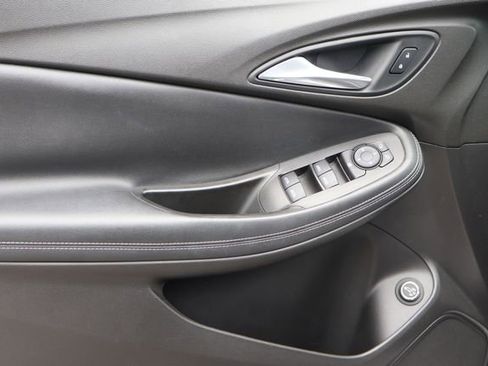 Used 2021 Buick Encore GX Select FWD image 13