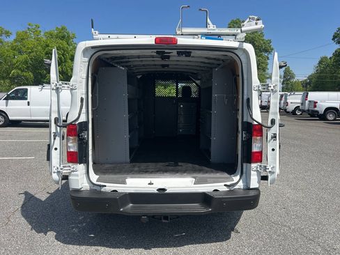 Used 2018 Nissan NV 2500 SV image 24
