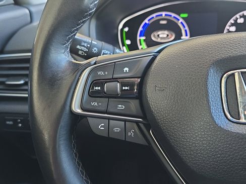 Certified 2018 Honda Accord Touring image 19