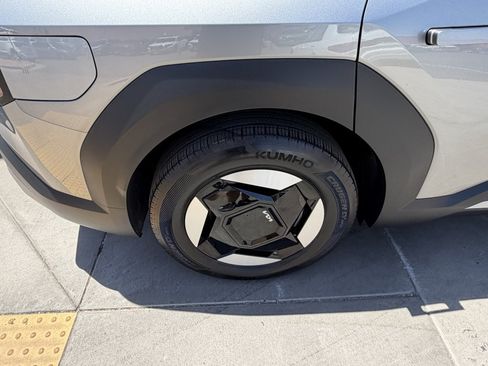 Used 2024 Kia EV9 Light RWD image 15
