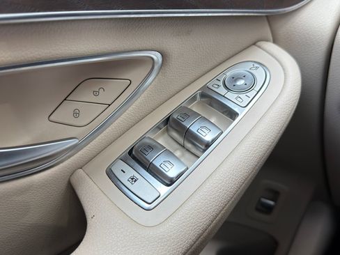 Used 2019 Mercedes-Benz GLC 300 4MATIC image 22