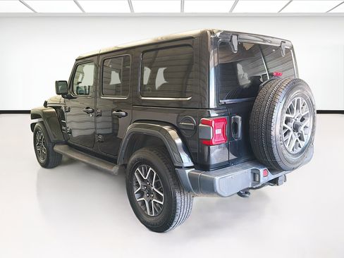Used 2024 Jeep Wrangler Unlimited Sahara AWD/4WD image 6