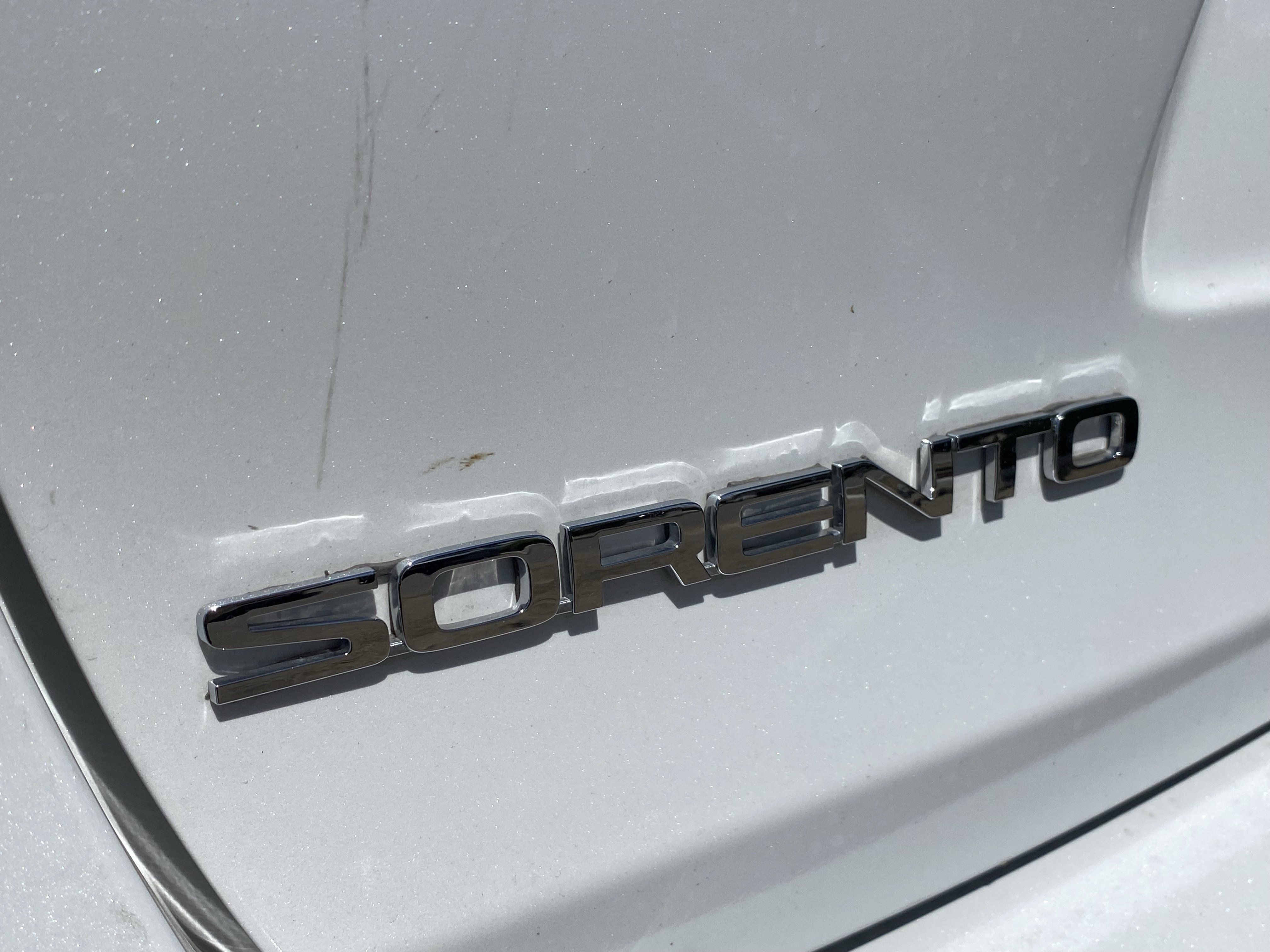 Used 2020 Kia Sorento LX FWD image 8