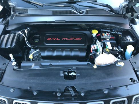 Used 2018 Jeep Compass Trailhawk w/ Leather Interior Group image 31