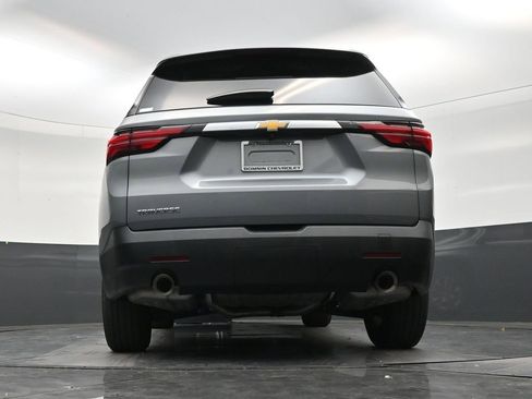 Used 2023 Chevrolet Traverse LS FWD image 23