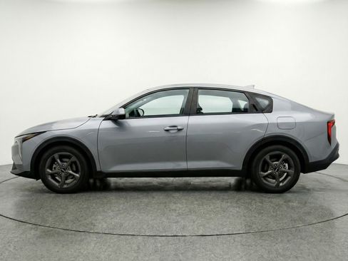 Used 2025 Kia K4 FWD image 5