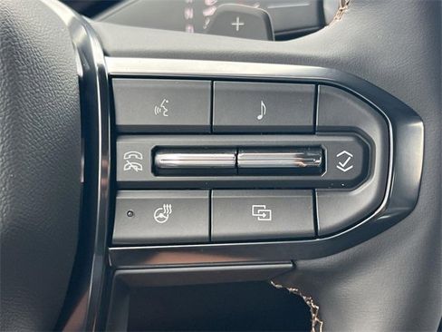 New 2026 GMC Yukon XL AT4 w/ AT4 Premium Package image 14