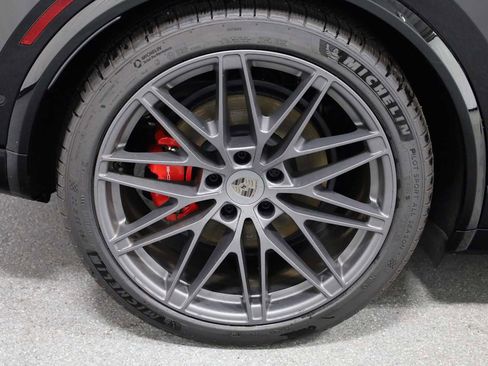 New 2025 Porsche Macan Turbo Electric image 36