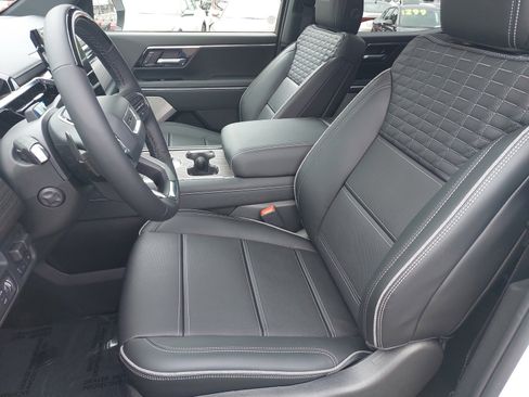 New 2025 GMC Sierra EV Denali image 15