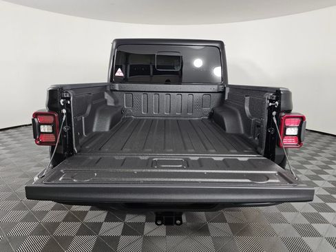 New 2026 Jeep Gladiator Sport AWD/4WD image 16