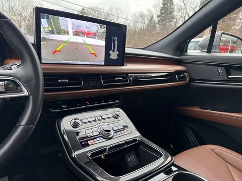 Used 2023 Lincoln Nautilus Reserve image 15