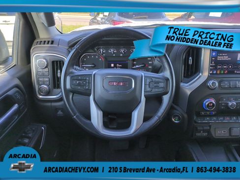 Used 2022 GMC Sierra 1500 SLT w/ SLT Premium Plus Package AWD/4WD image 16
