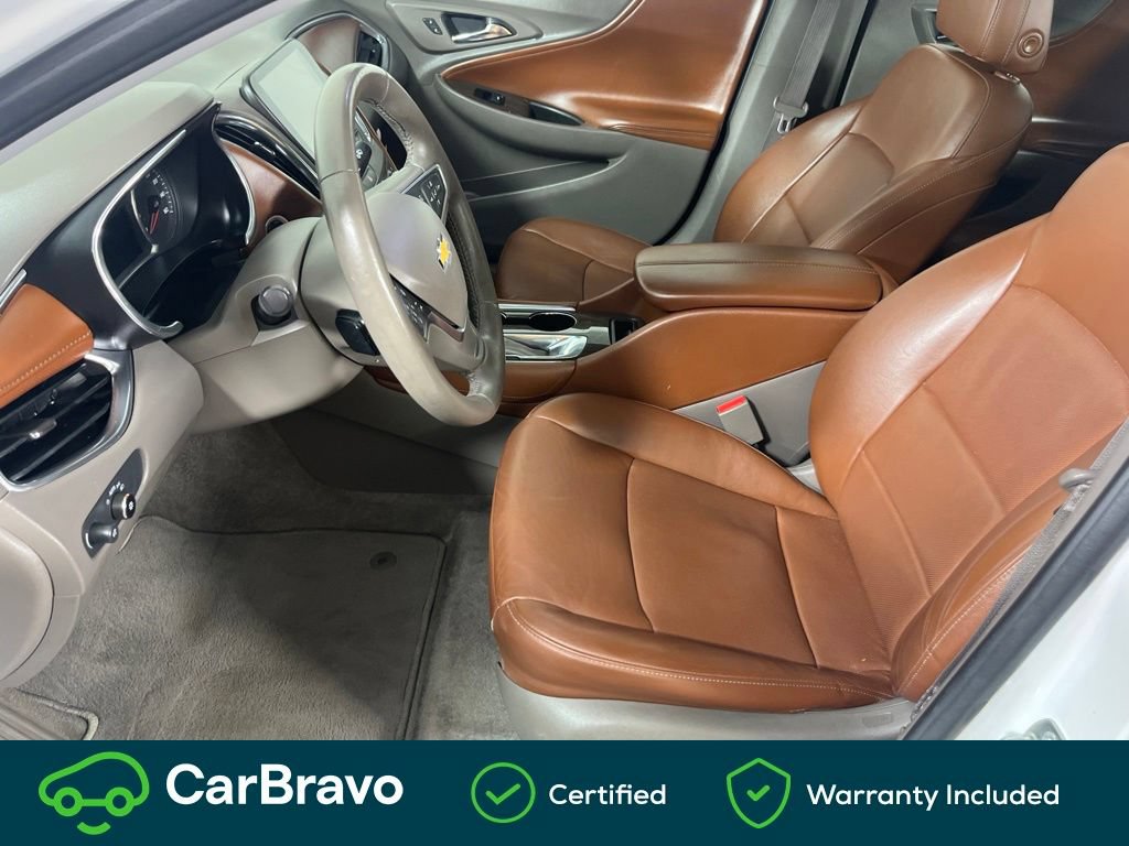 Certified 2018 Chevrolet Malibu Premier w/ Premier Sun and Wheel Package FWD image 16
