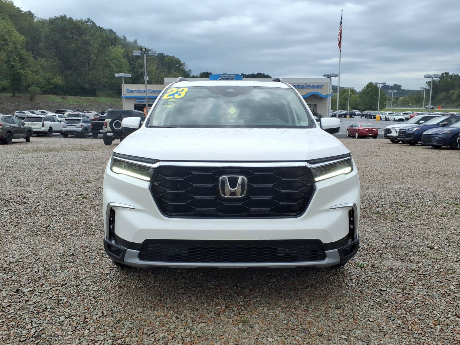 Certified 2023 Honda Pilot Touring image 2